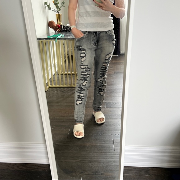Ripped design jeans - Picture 3 of 4